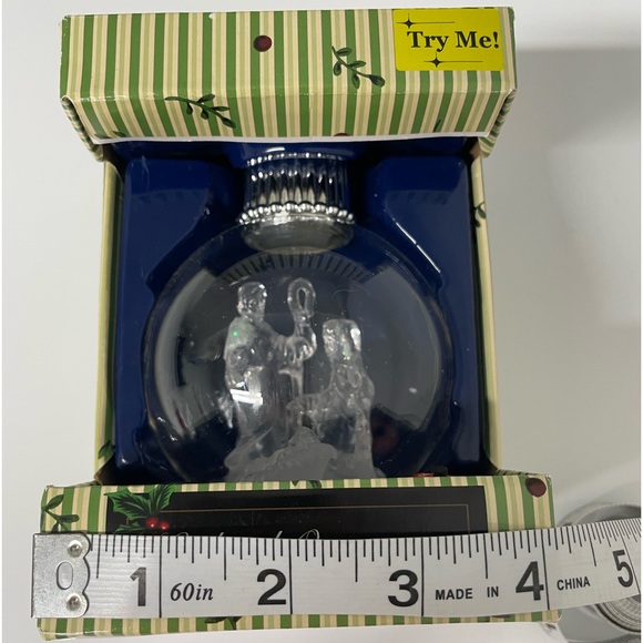 Color-Changing LED Lights Lighted Ornament - Picture 8 of 8